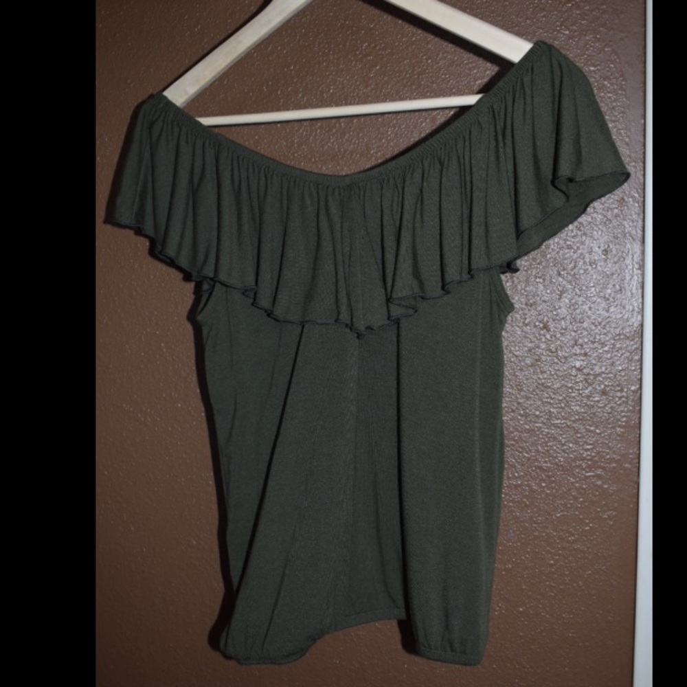 Express Off The Shoulders Olive Green Top - Picture 3 of 4